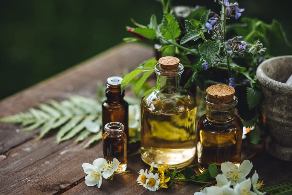 Best Essential Oils for Instant Migraine Relief